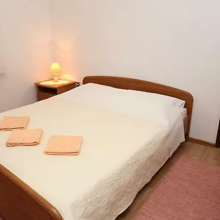 아파트 Sardelic *