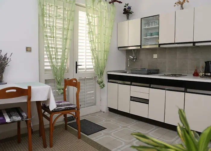 Sardelic كورتْشولا